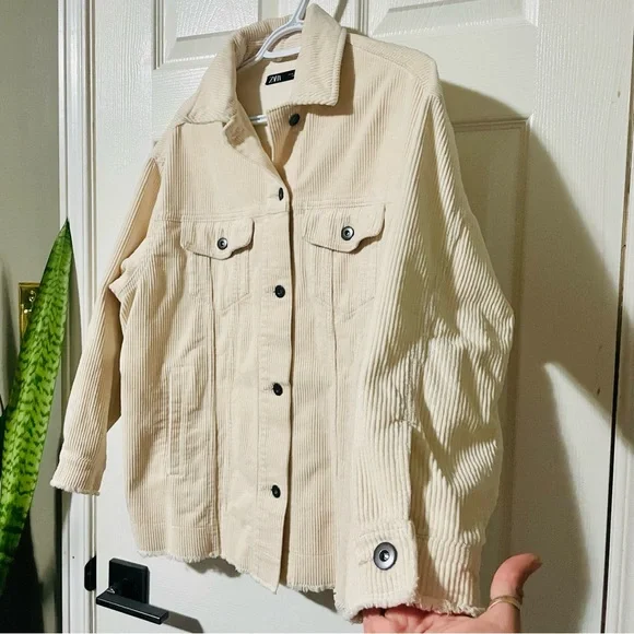 Zara Corduroy Oversize Light Cream Jacket. Size XS - Picture 6 of 11